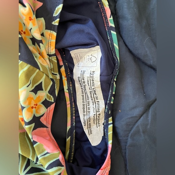 Hurley Floral Ladies' One- Piece Swimsuit Size L - Picture 8 of 15